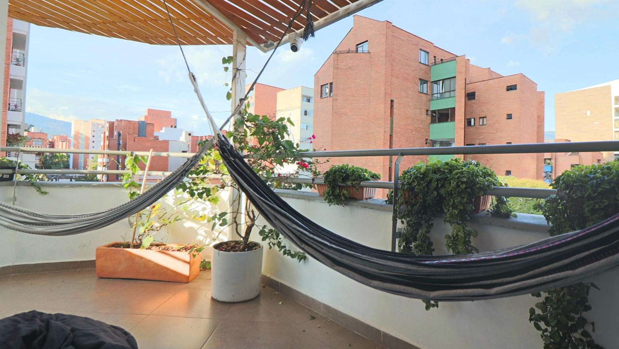 Ayenda Coliving La 78A Hotel Medellin Exterior photo